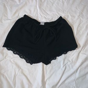 Flowy black shorts